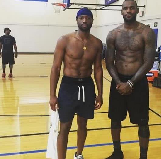 法国男篮正 法国男篮正